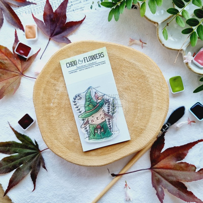 Chou & Flowers - A8 - Clear Stamps - The Woods - Doudou - Woodland Witch